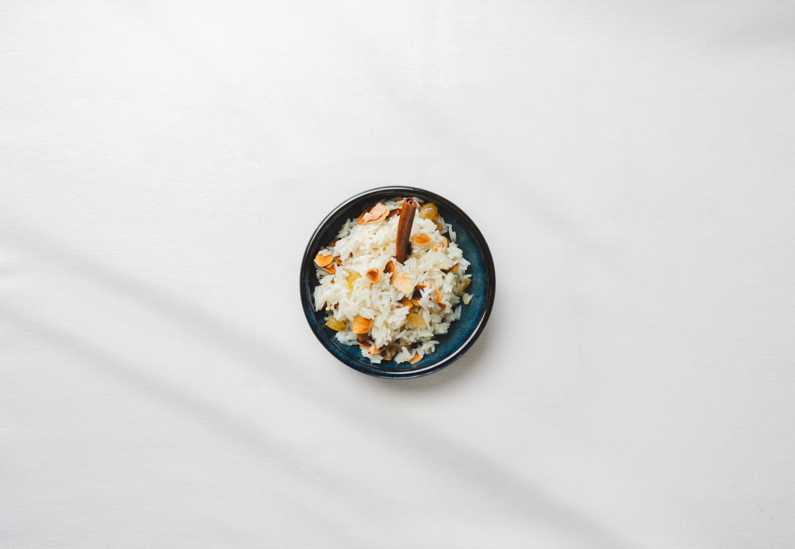 Arroz com amêndoas e passas